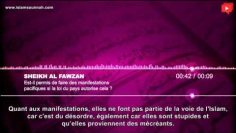 Est-il permis de faire des manifestations pacifiques si la loi du pays autorise cela ?