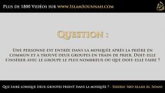 Que faire lorsque deux groupes prient dans la mosquée ? – Sheikh Abd Allah Al-Adani