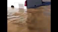 Soubhan Allah ! Inondations dans le désert en Arabie saoudite, c’est du jamais-vu !