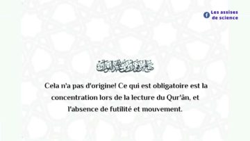 le jugement du fait de se balancer lors de la lecture du Qurân | Shaykh Al Fawzân حفظه اللّٰه